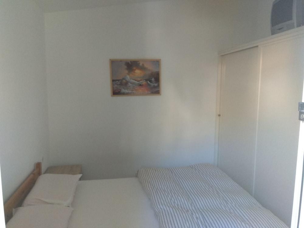 Roula'S Rooms Aegina المظهر الخارجي الصورة